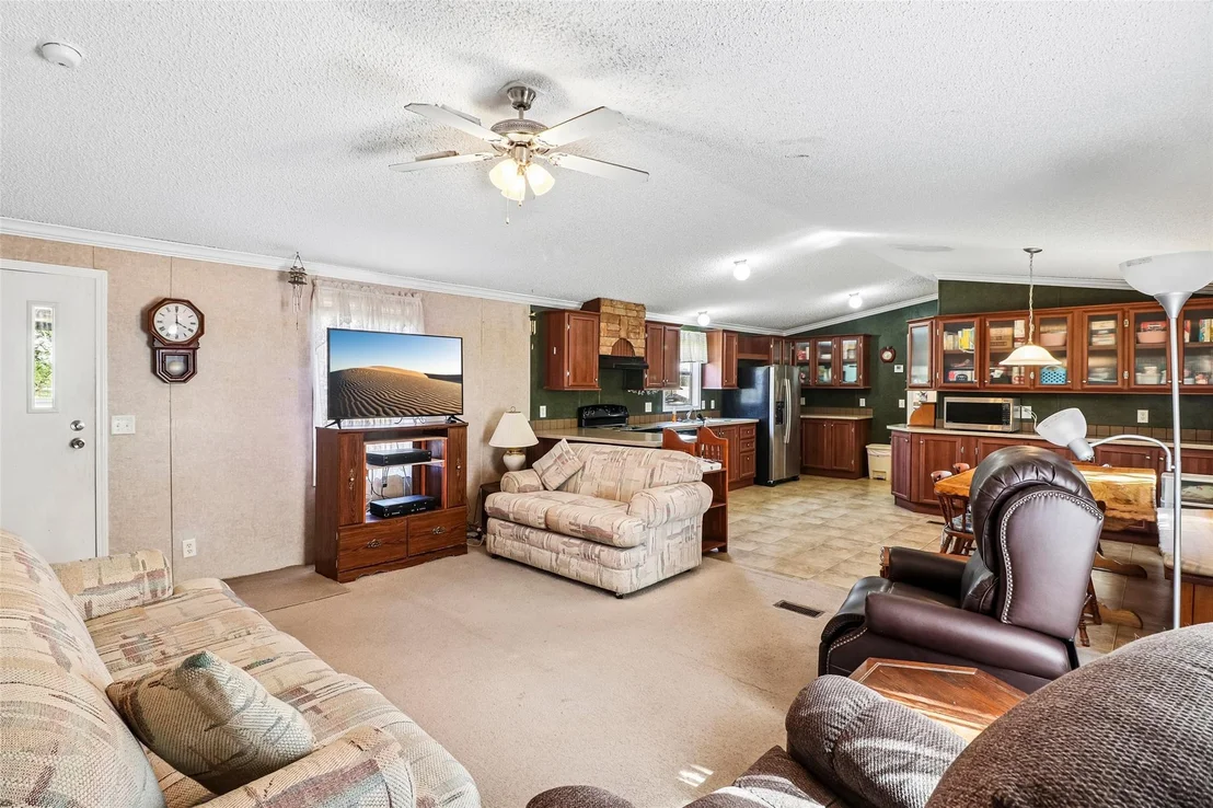 Photo of 716 W County Road 109 RD