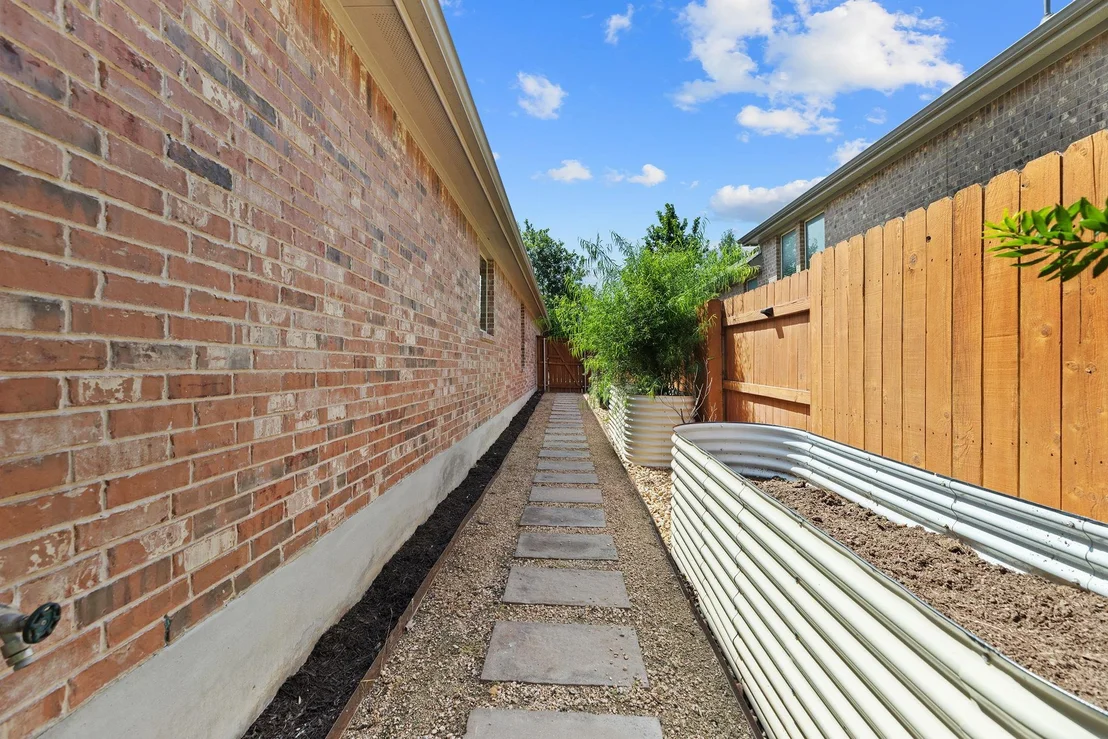 Photo of 2977 Diego DR