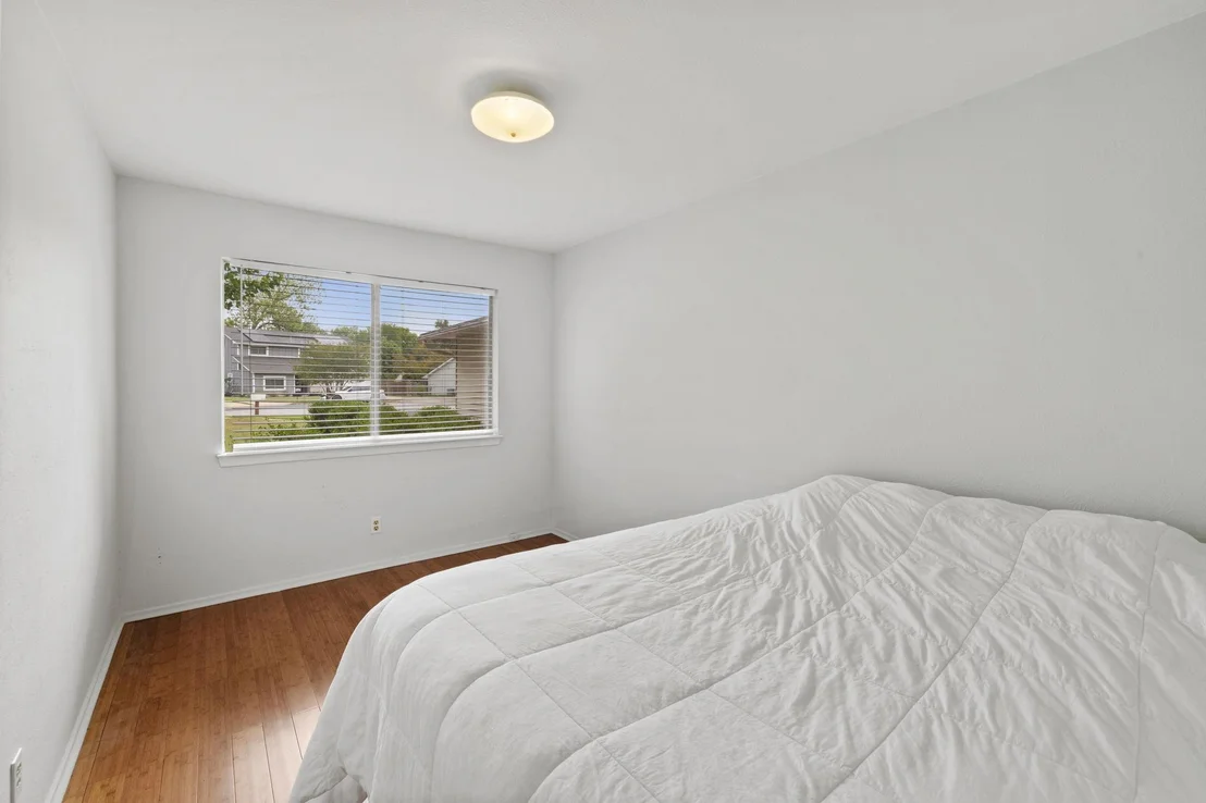 Photo of 607 Elderberry CV