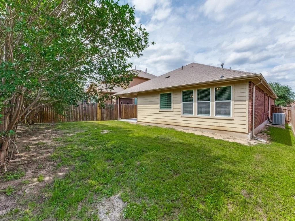 Photo of 232 Strawberry Blonde DR