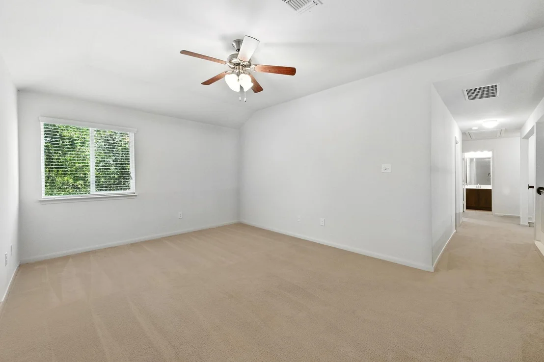 Photo of 2215 Stonehaven