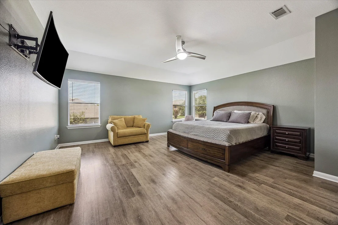 Photo of 643 Shadow Creek BLVD