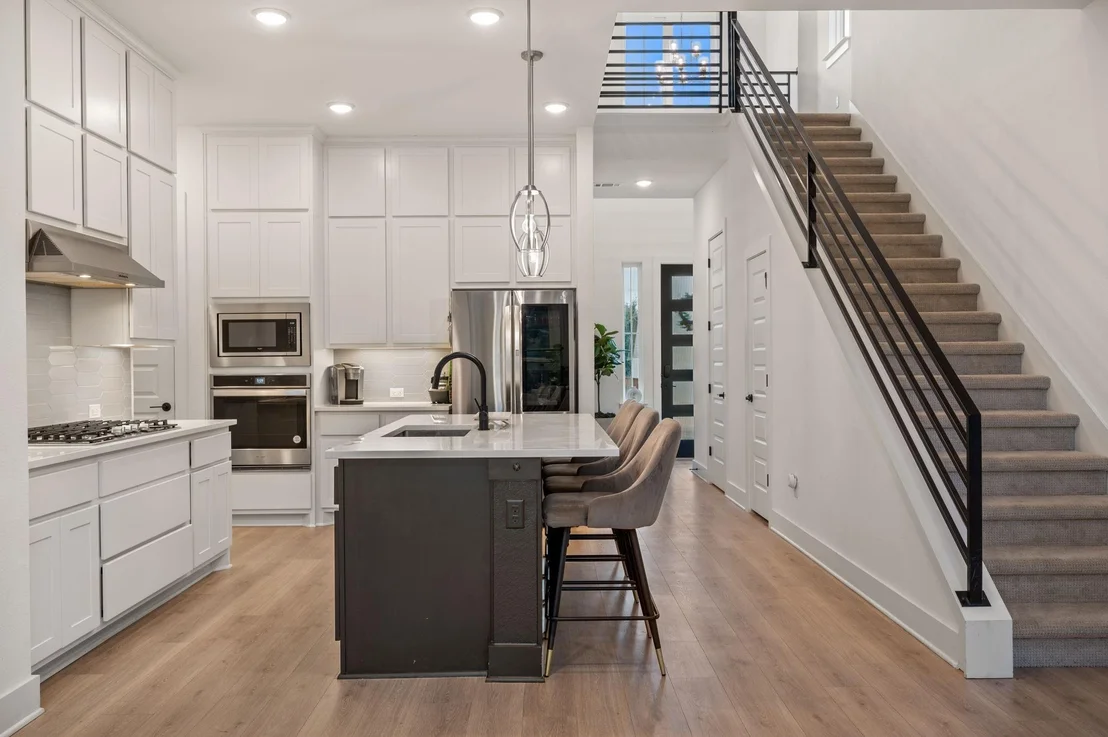 Photo of 1329 Kneehigh LN