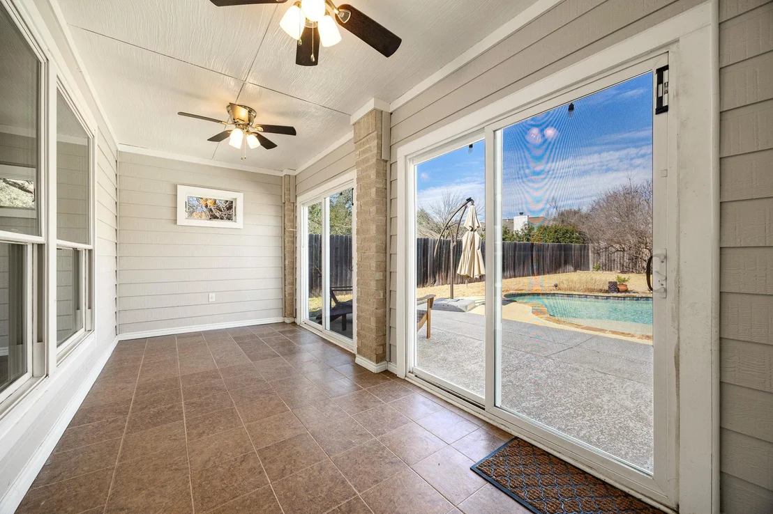 Photo of 707 Thrush DR