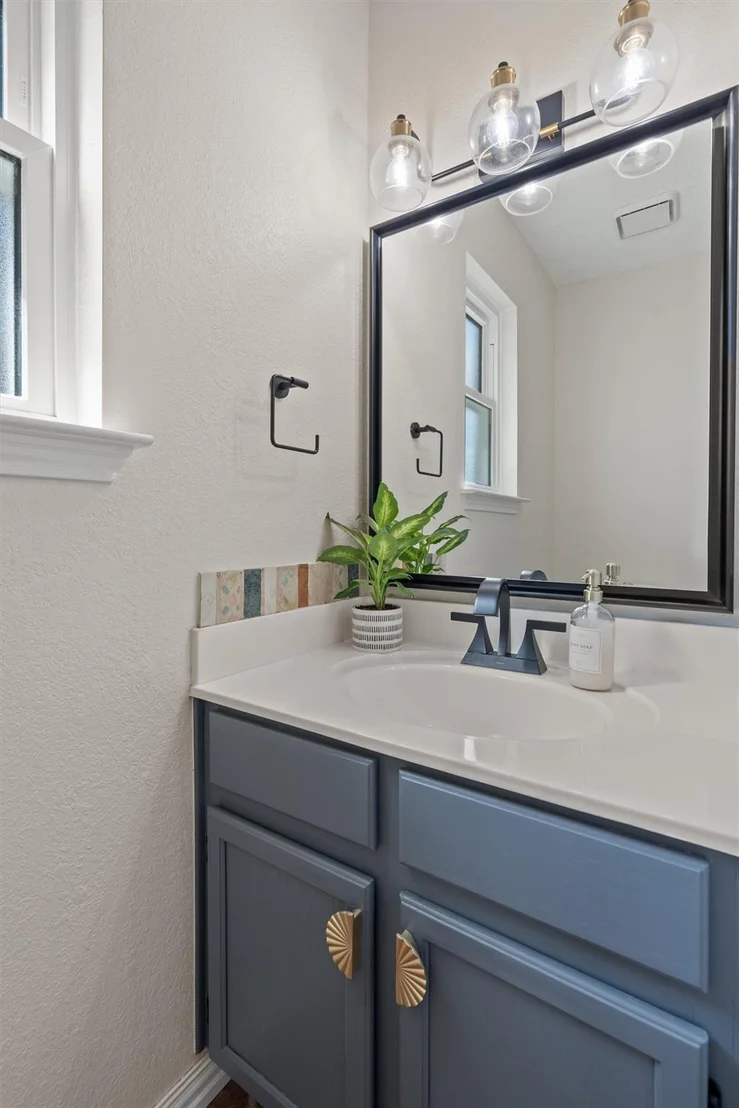 Photo of 1009 Pioneer Bend DR
