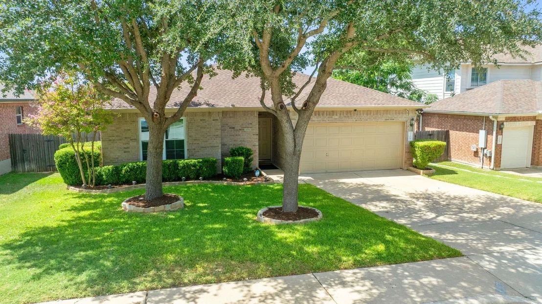 Photo of 1109 Middle Brook DR