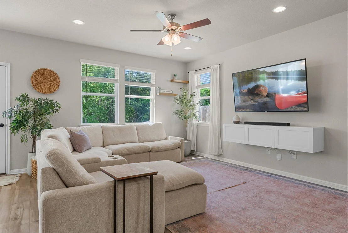 Photo of 11104 El Capitan DR