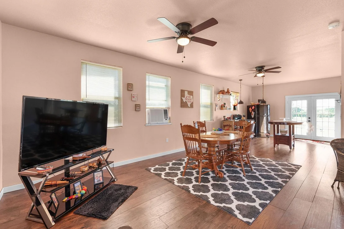 Photo of 10381 County Road 200