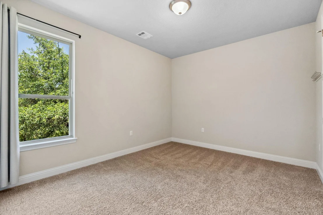 Photo of 609 Glacial Stream LN