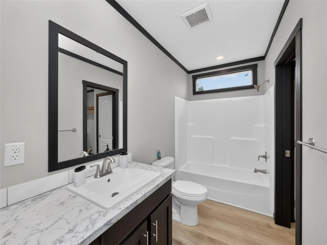 Photo of 1106 Hi Line DR