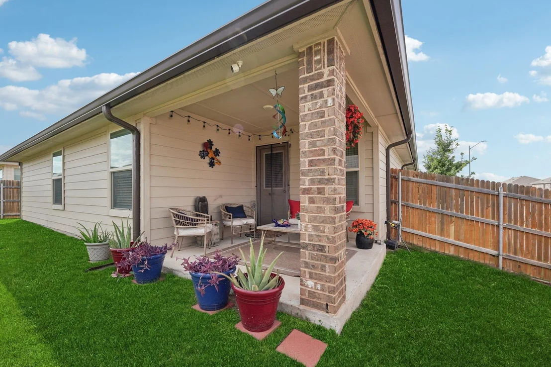Photo of 184 Pivot DR