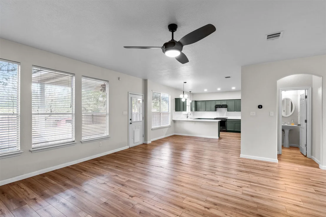 Photo of 203 Hanstrom DR