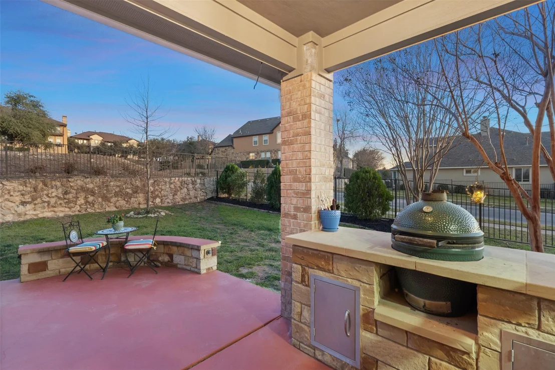Photo of 302 Bellagio DR