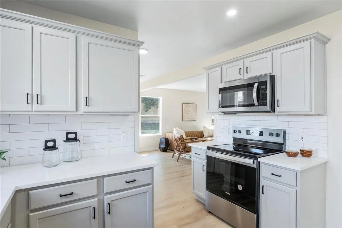 Photo of 606 Sheraton Ave