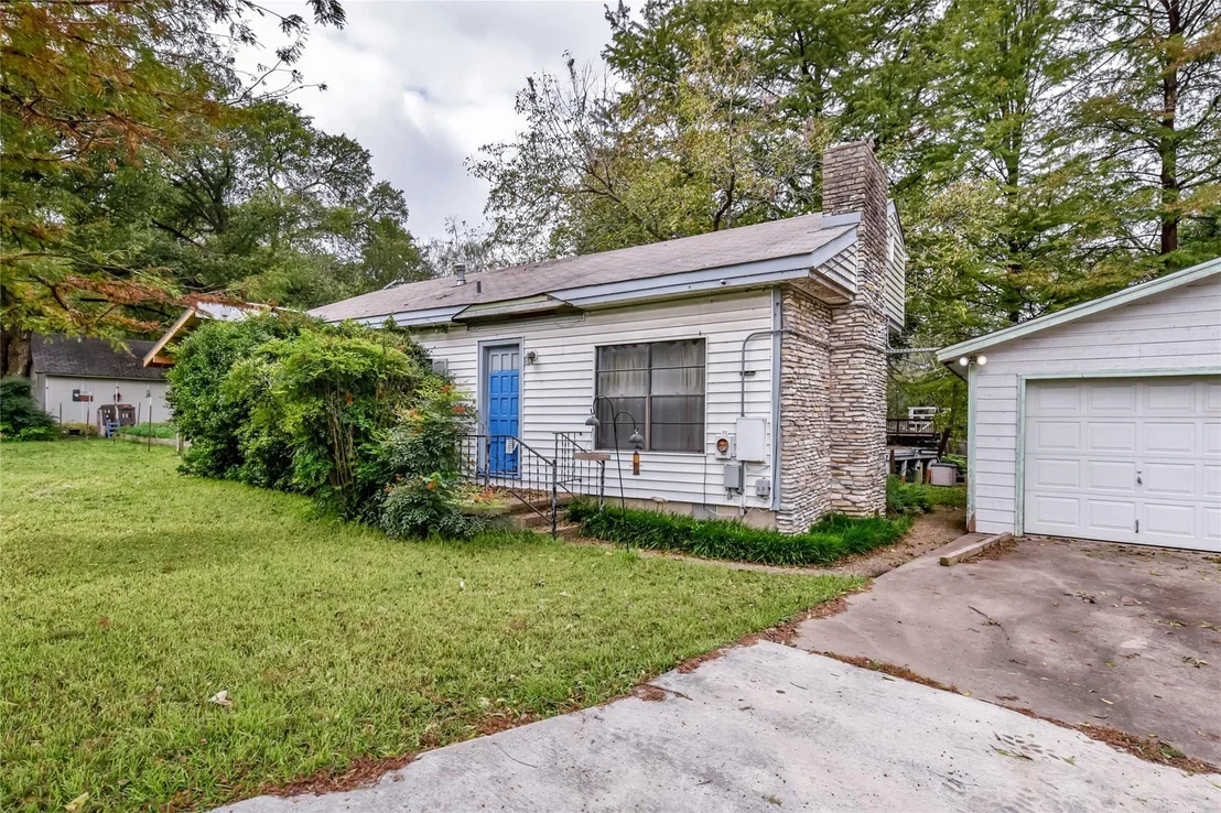 Photo of 1800 Rockcliff RD