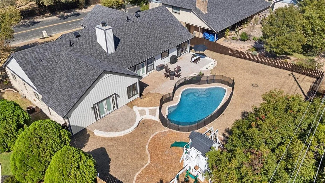 Photo of 10301 Pickfair DR