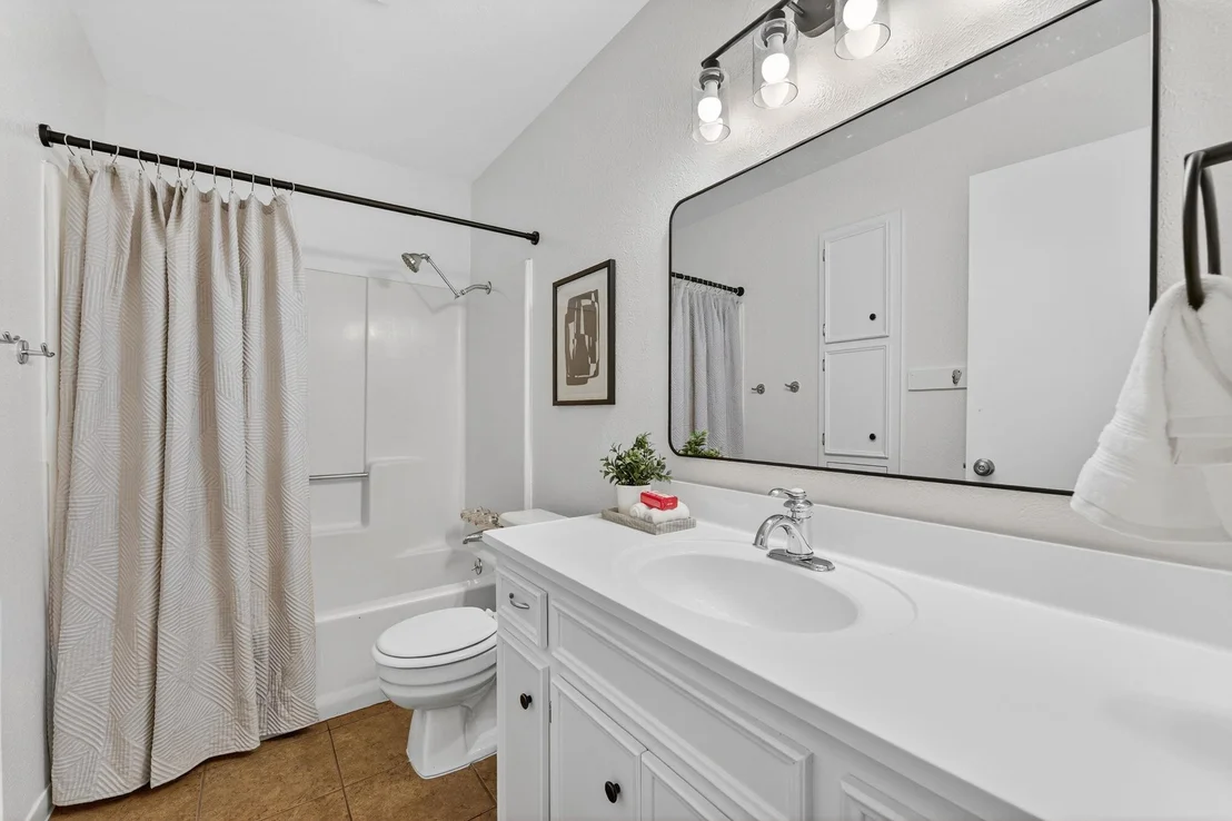 Photo of 8110 Pinto PATH