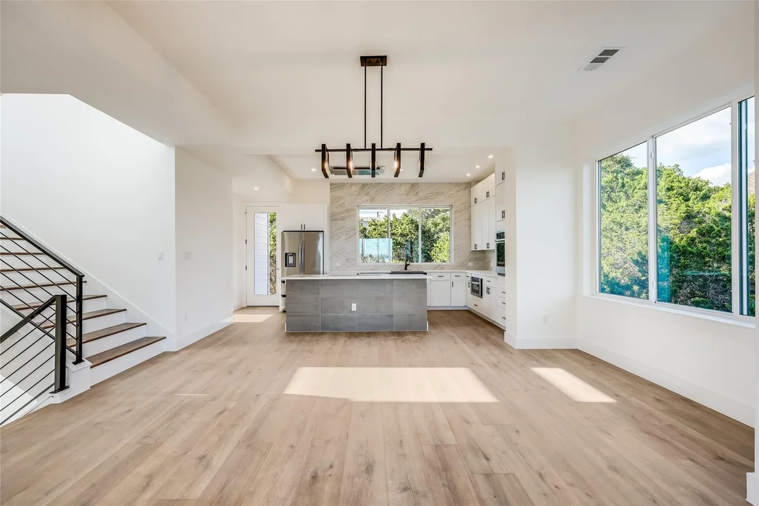 Photo of 15000 Texas ST