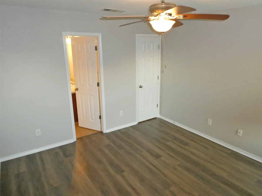 Photo of 113 SOAPSTONE DR