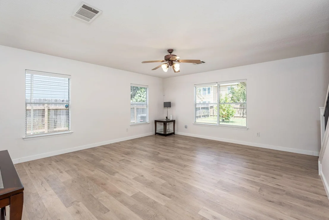 Photo of 1025 Canterbury TRL