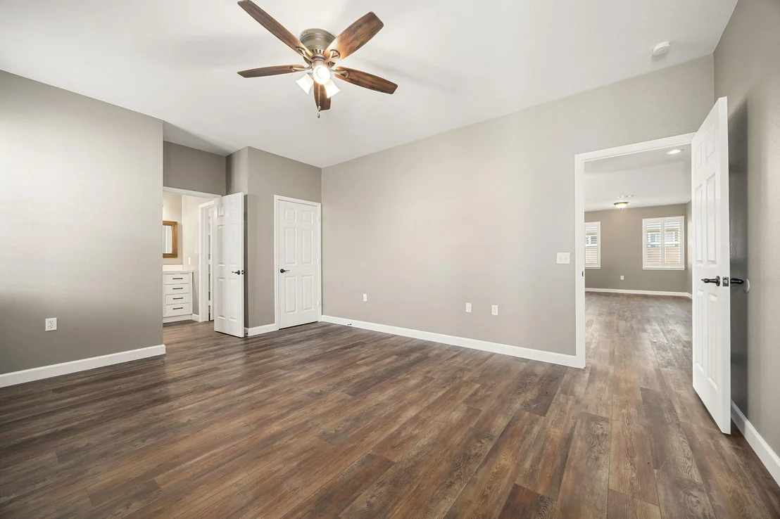 Photo of 4805 Louis Ave