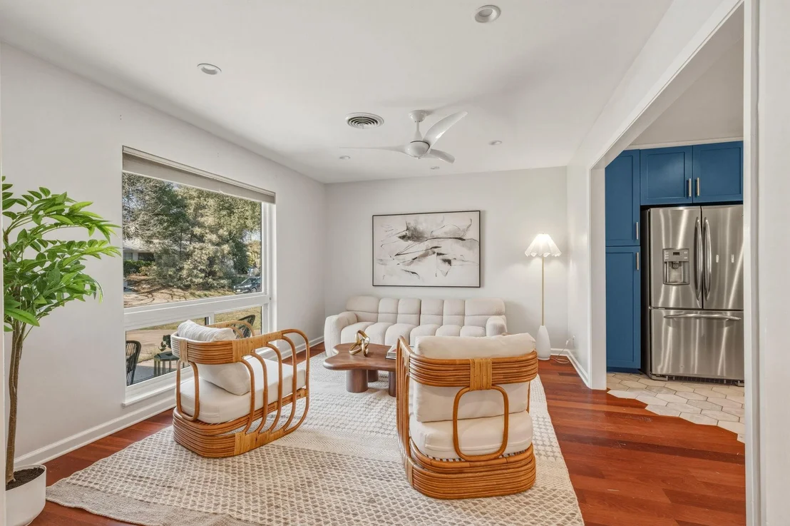 Photo of 2415 Little John LN