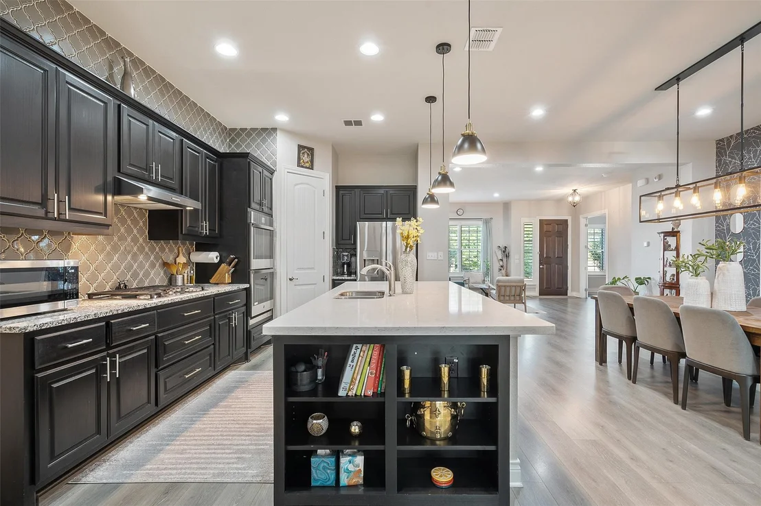 Photo of 225 Escarpment WAY