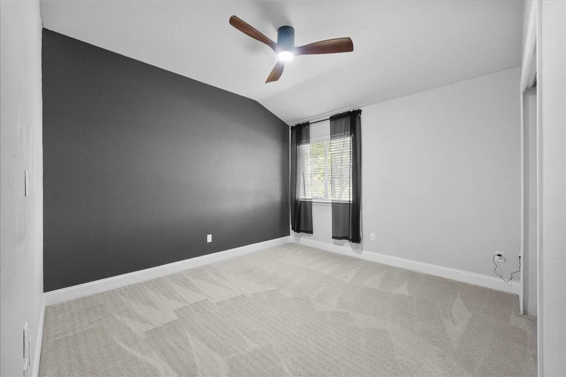 Photo of 10700 Harley Ave