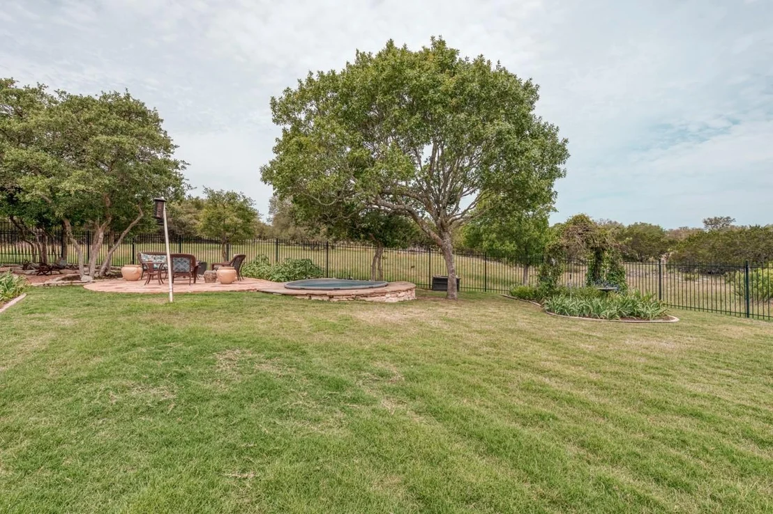Photo of 108 Oak Bend