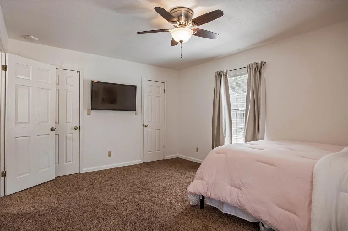 Photo of 446 Roemer RD