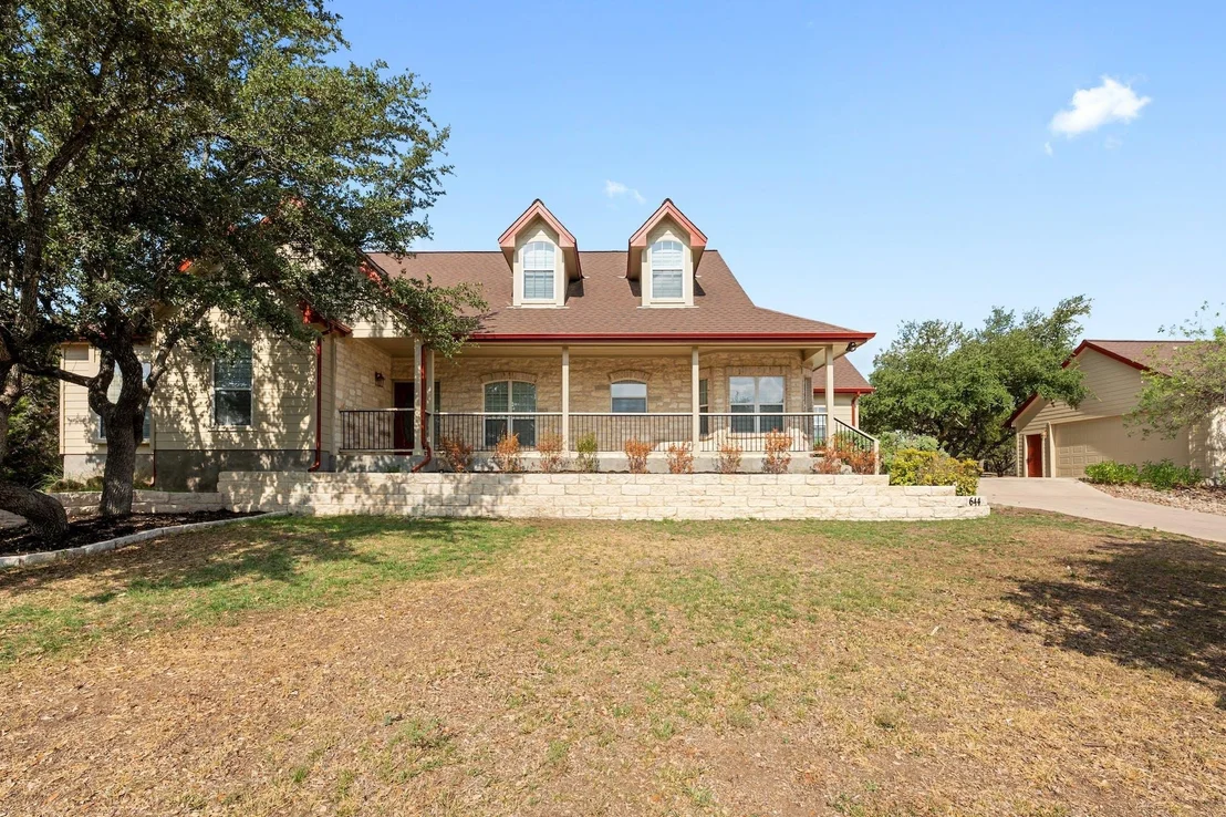 Photo of 644 Newport DR