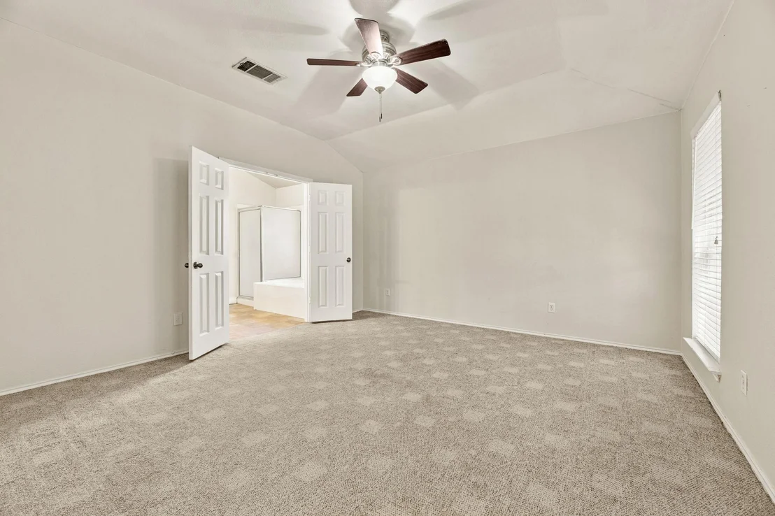 Photo of 5801 McNaughton N