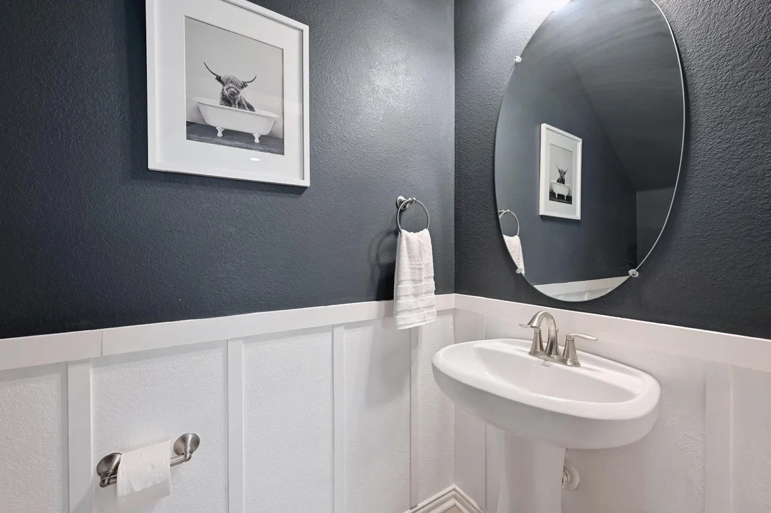 Photo of 903 Allende BND