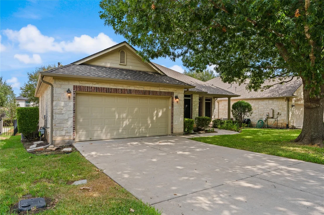 Photo of 302 Brazos DR