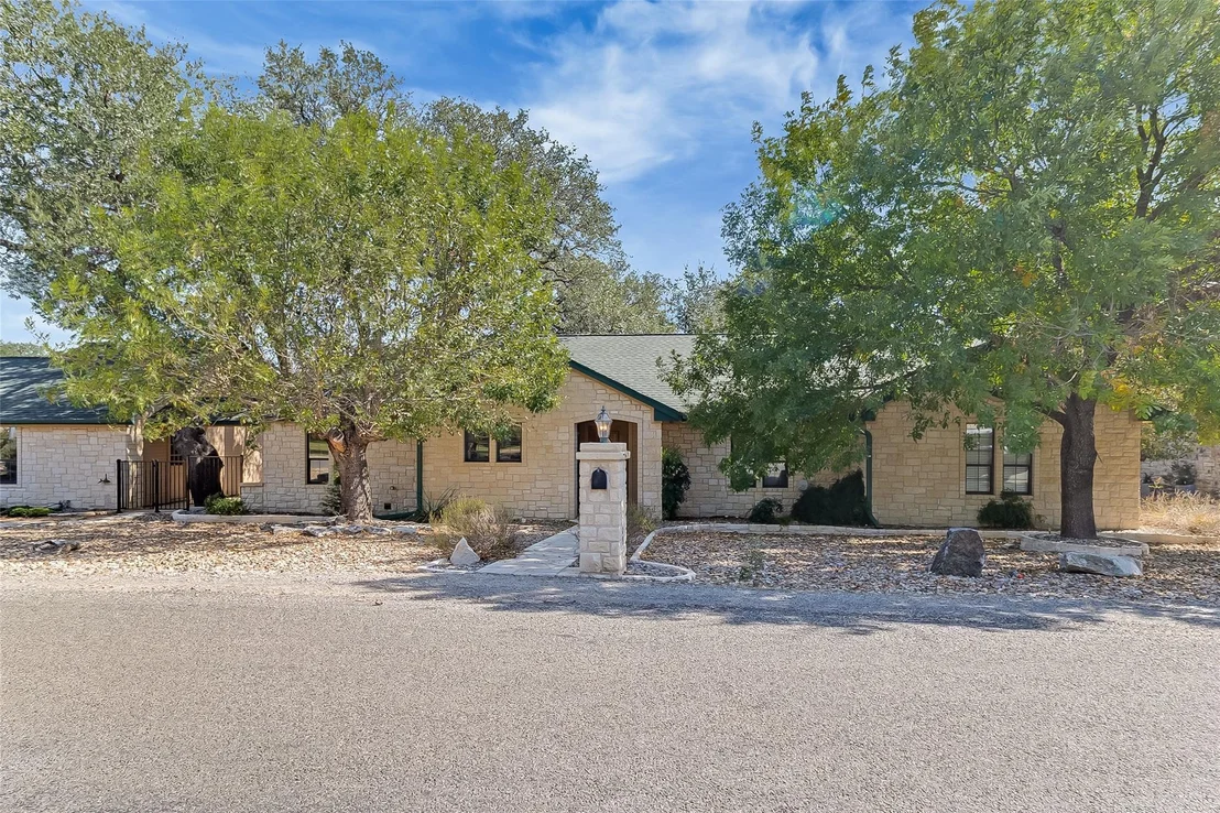 Photo of 309 Delaware Springs BLVD