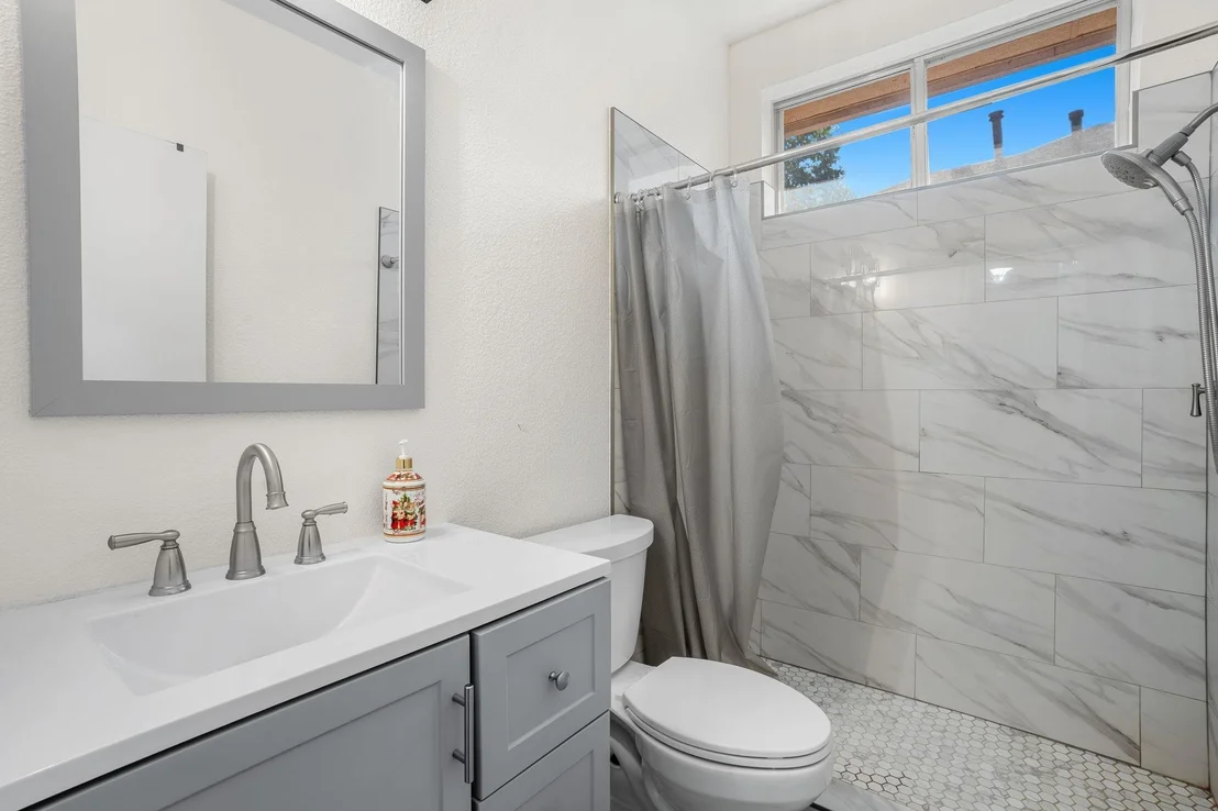 Photo of 1121 Black Locust DR