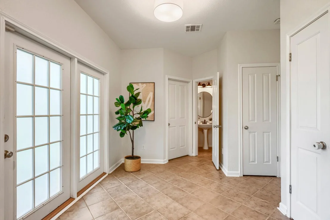 Photo of 5966 Mesa Verde CIR