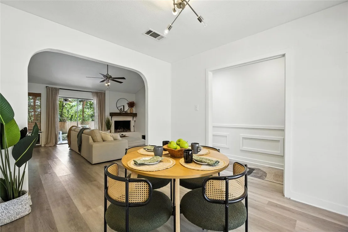 Photo of 5430 Salem Walk DR