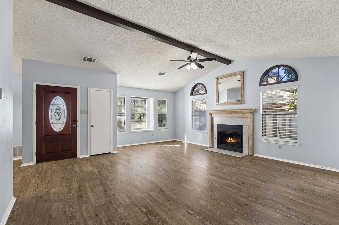 Photo of 1709 Hatch RD