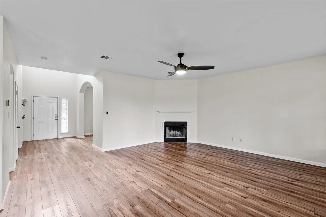 Photo of 203 Hanstrom DR