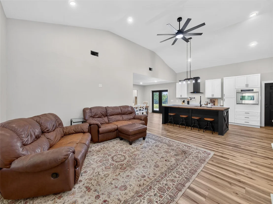 Photo of 411 Avila LN