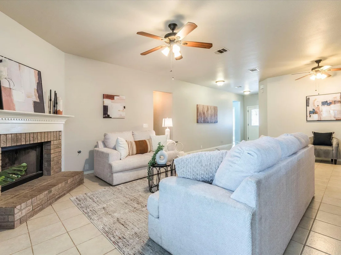 Photo of 1513 Hawk DR
