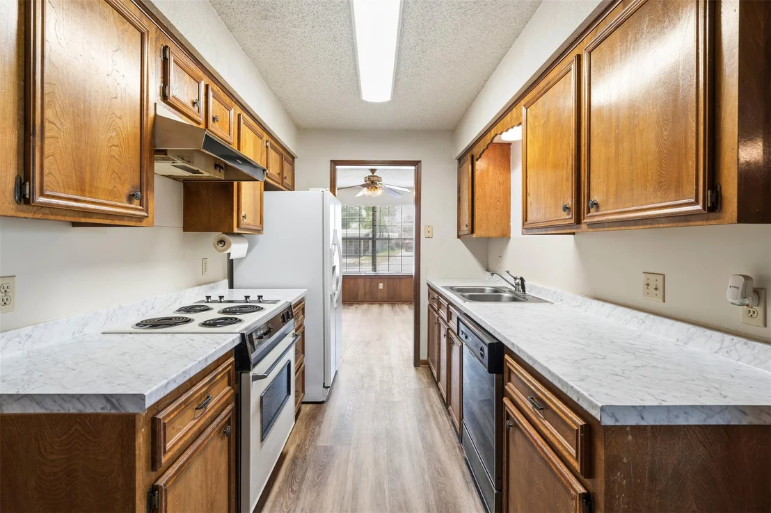 Photo of 708 Hunter DR