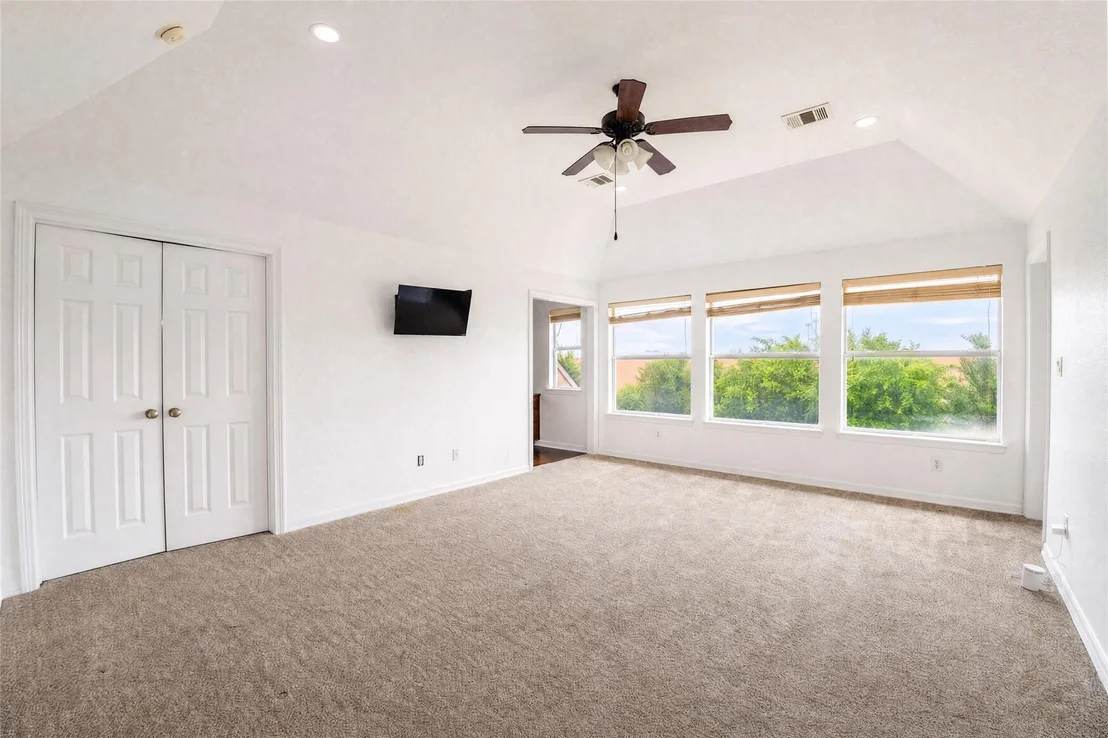 Photo of 2260 Fernspring DR