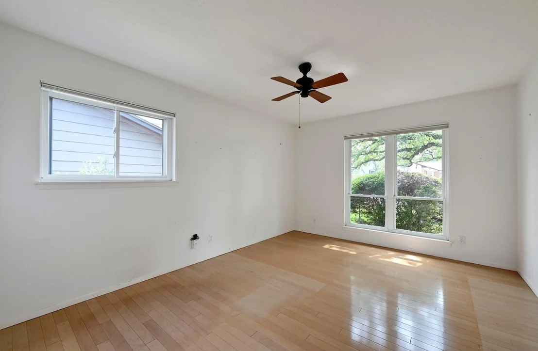 Photo of 2006 Southern Oaks DR