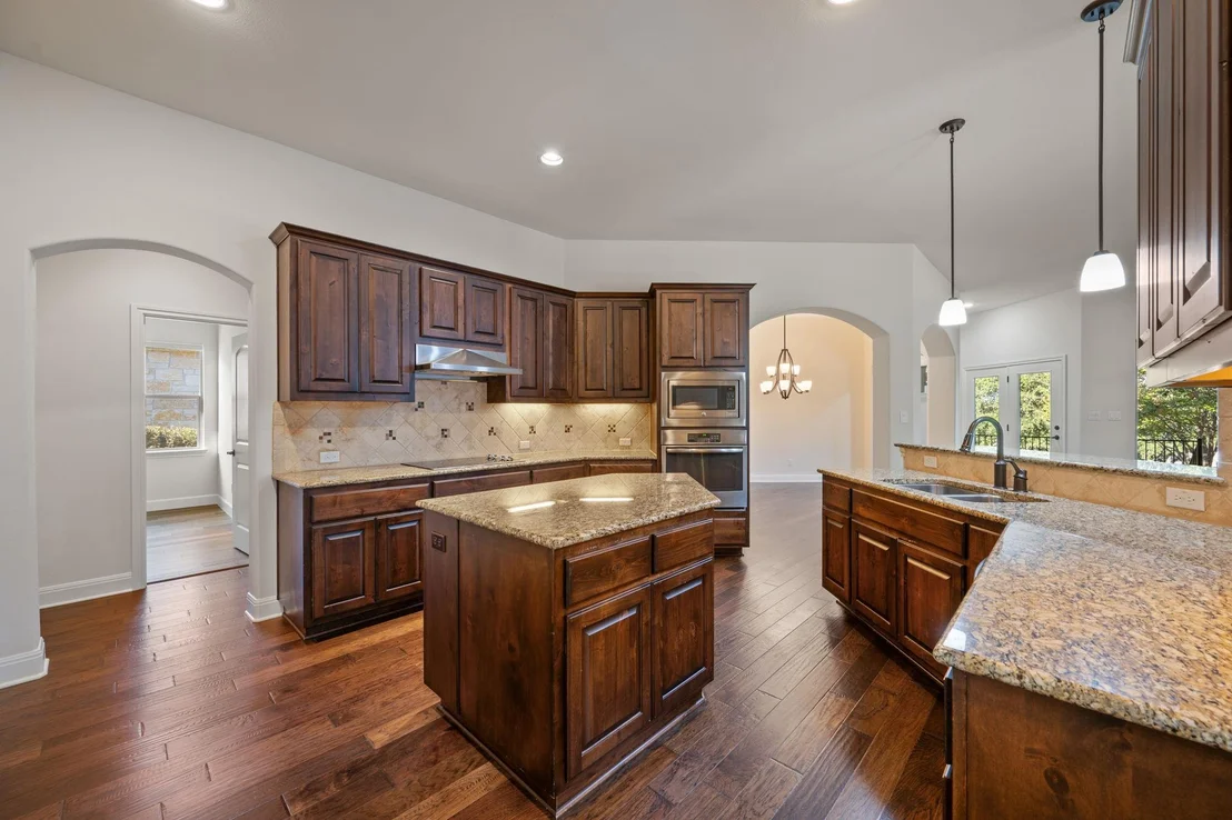 Photo of 102 Cedar Glen CV
