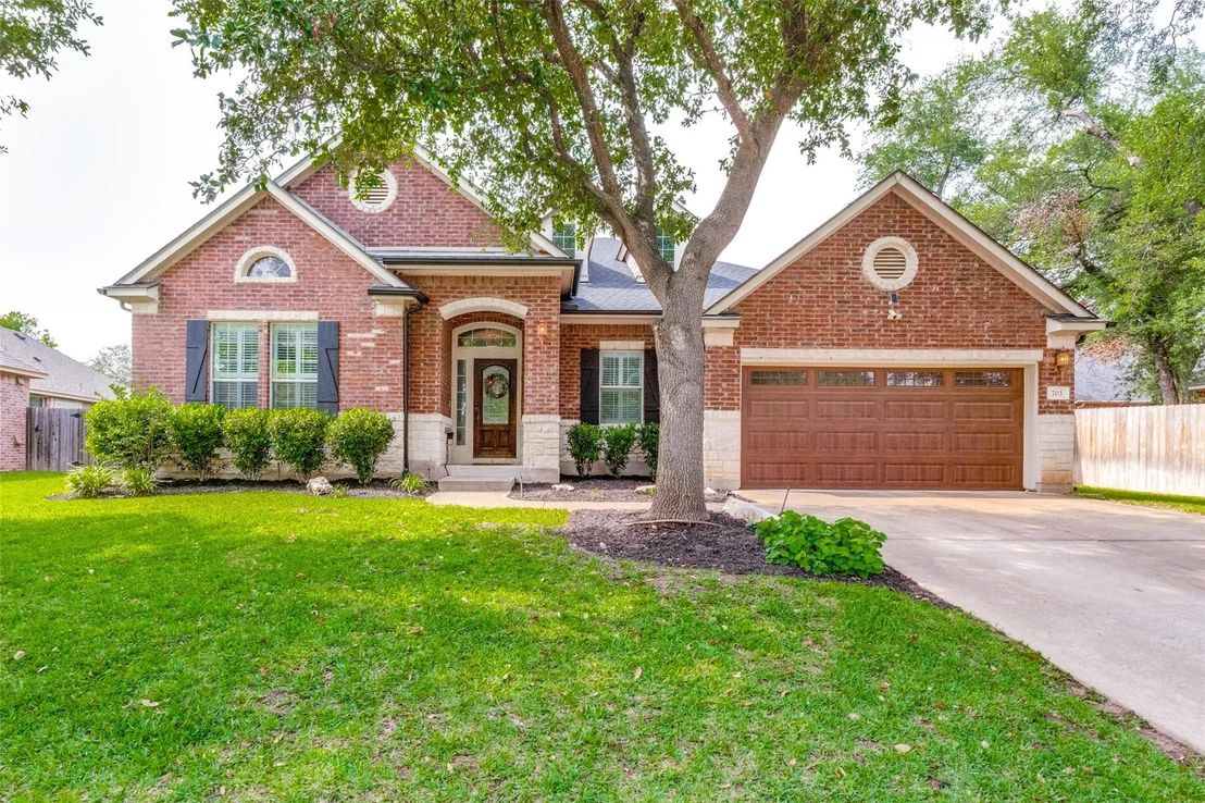 Photo of 703 Hegarty DR