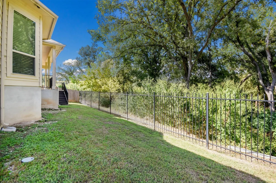 Photo of 2427 Centennial LOOP