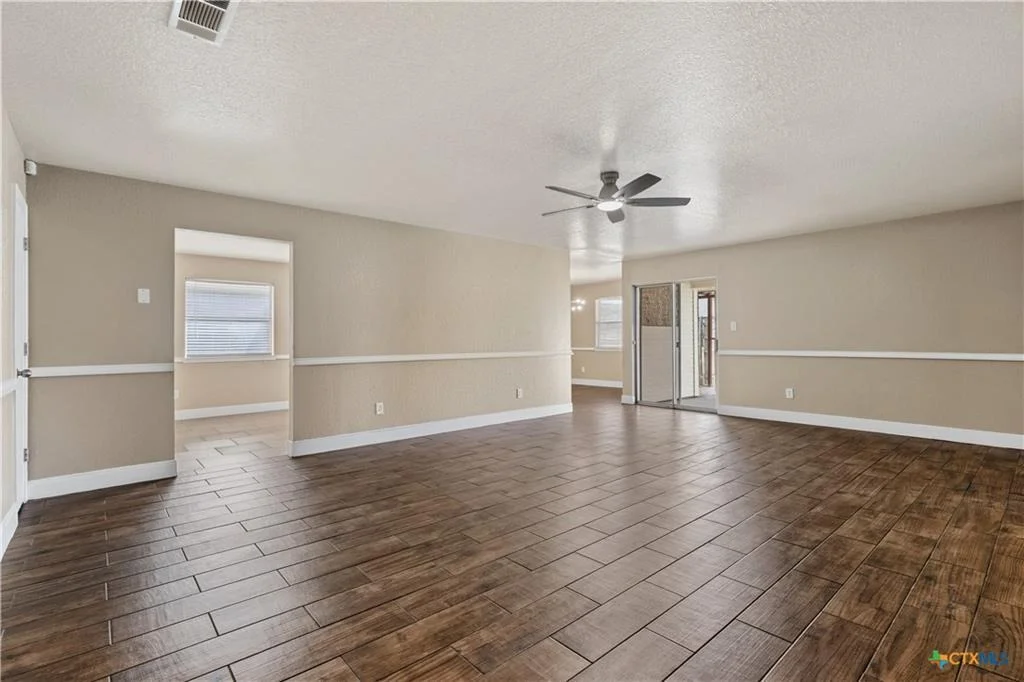 Photo of 4307 Menard DR