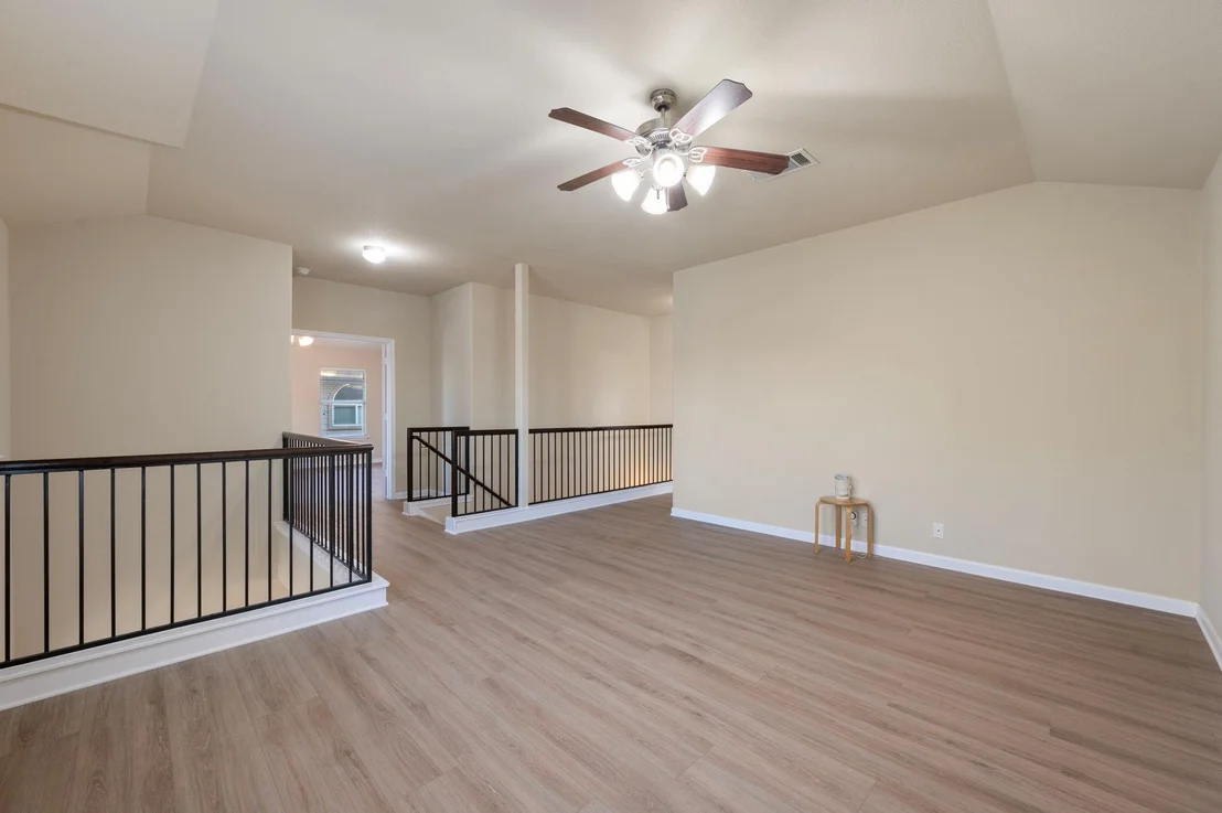 Photo of 512 Glacial Stream LN